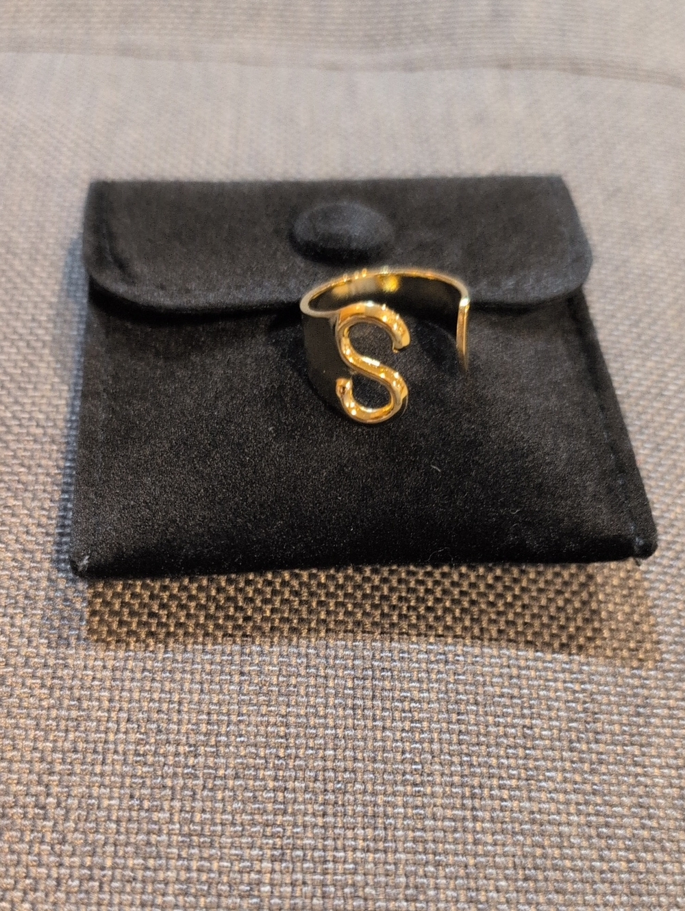 Plunder Bridgett Goldtone S Ring Size 7. New
